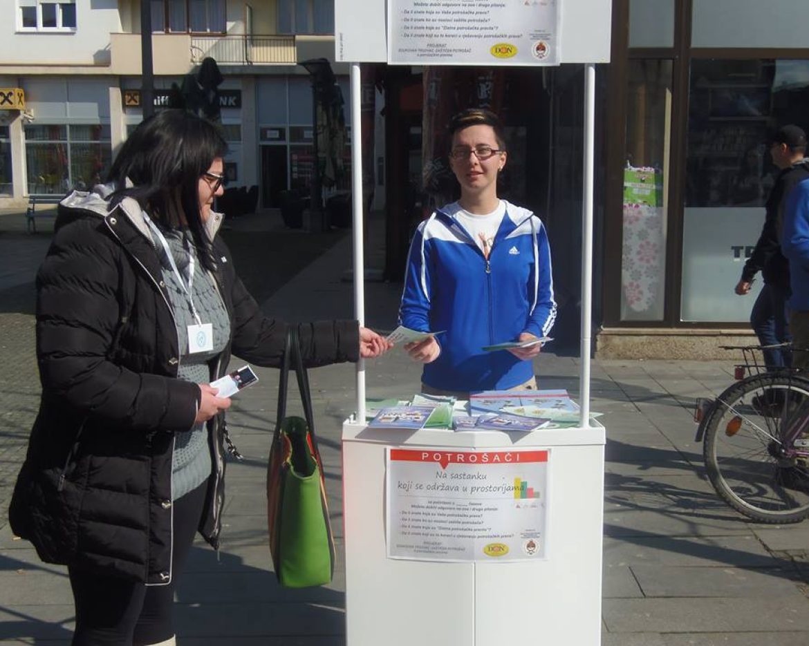 info stand potrosaci dubica