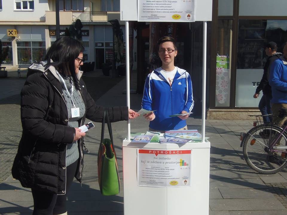 info stand potrosaci dubica